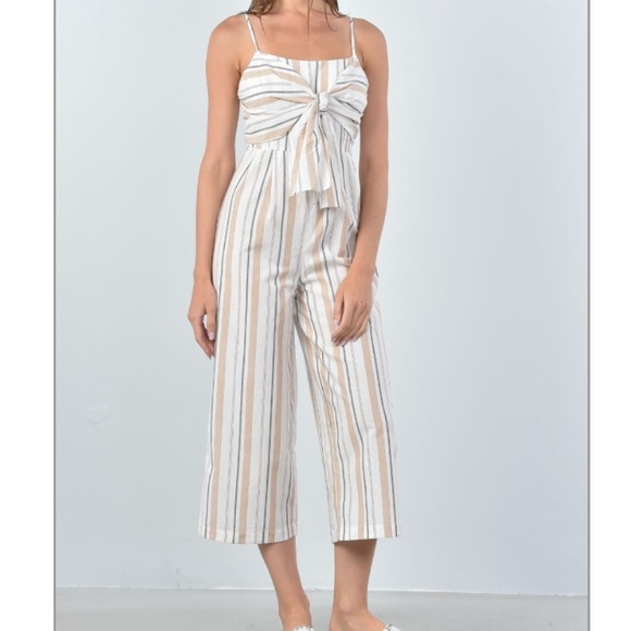 TASHA Overlay Front-Tie Capri Jumpsuit - Picture 6 of 8